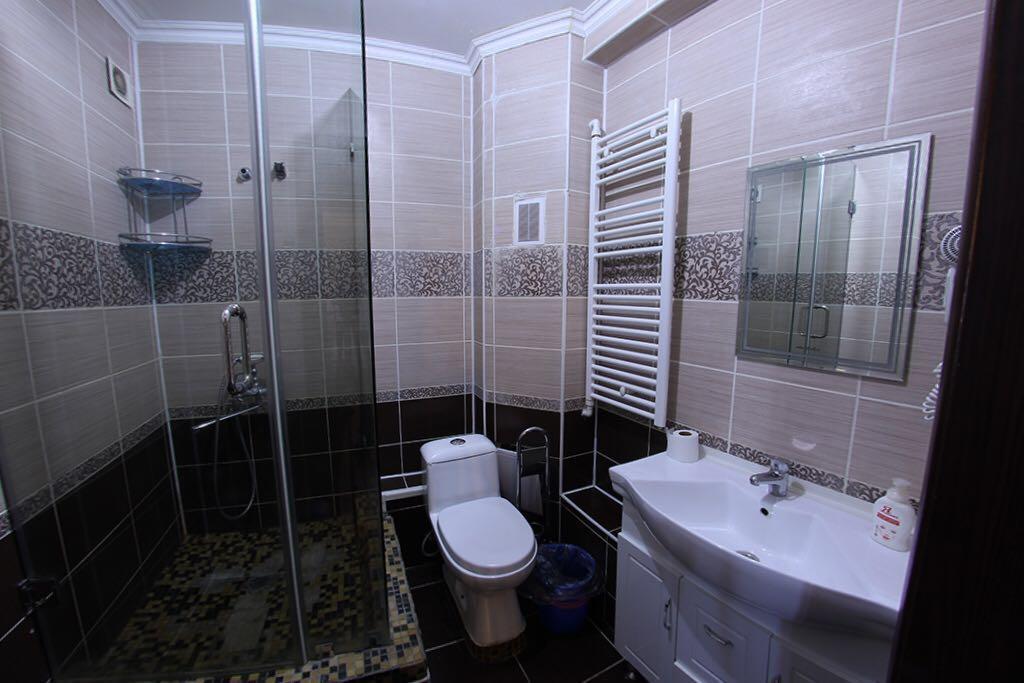 Apartments On Shevchenko 129 Almaty Bagian luar foto